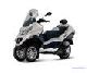 Официальные фото итальянского гибрида Piaggio MP3 Hybrid